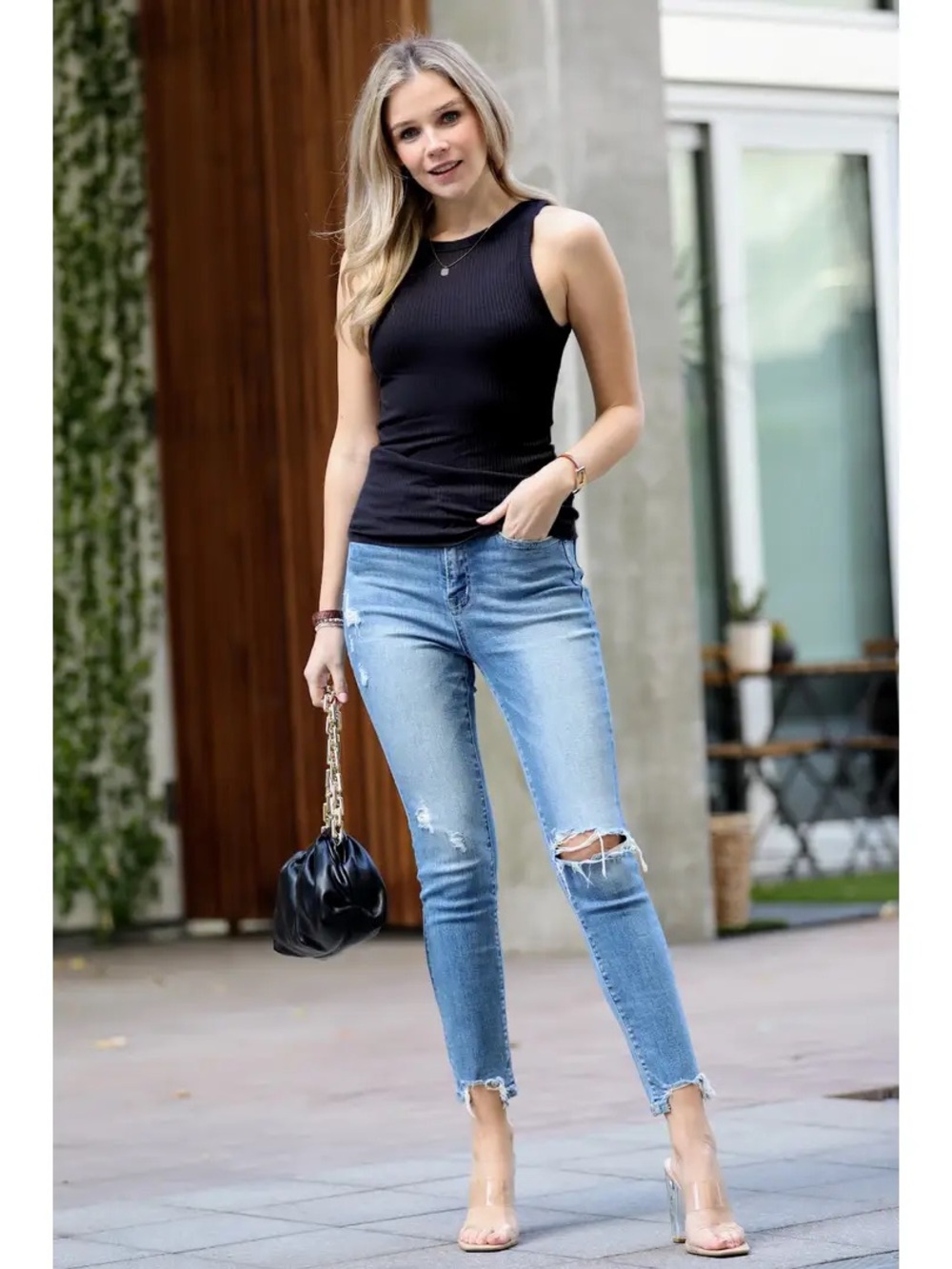 Zenana Outfitters Black Ribbed Sleeveless Tank Top